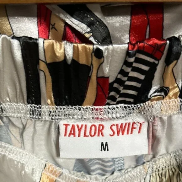 Taylor Swift M Taylors version eras collection pajamas Size M - Picture 5 of 10